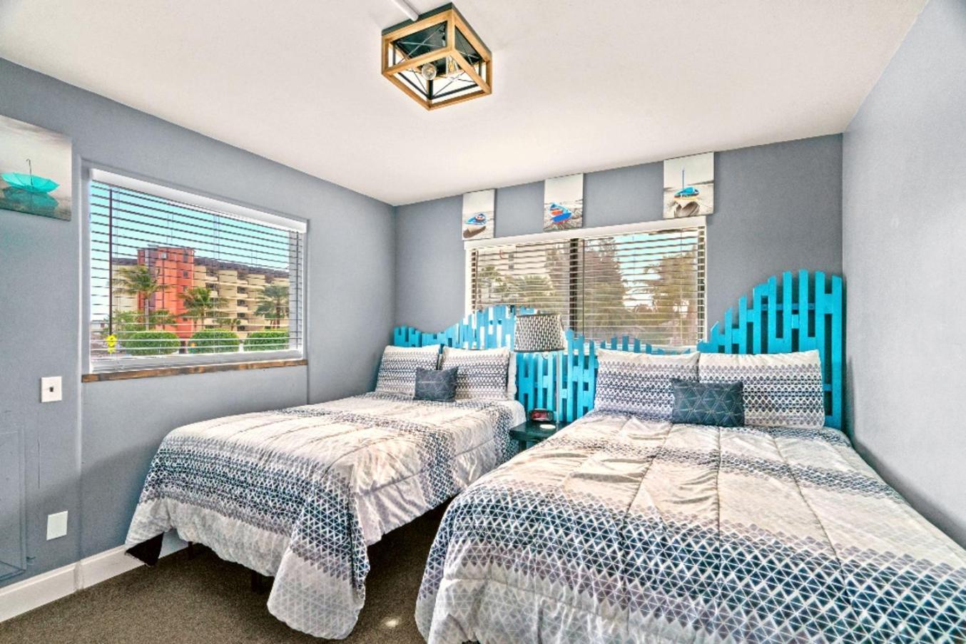 Boutique Beach Retreat Сант Пит Бич Экстерьер фото